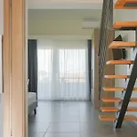 מלון דירות Oli Terra 4*