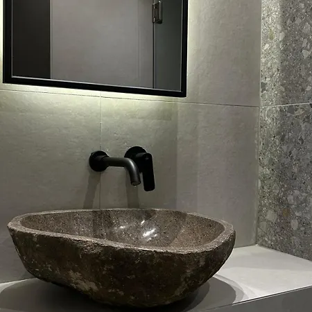 Oli Terra Skala Potamias